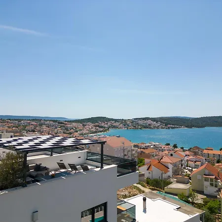 Penthouse Bluesky Appartamento Okrug Gornji