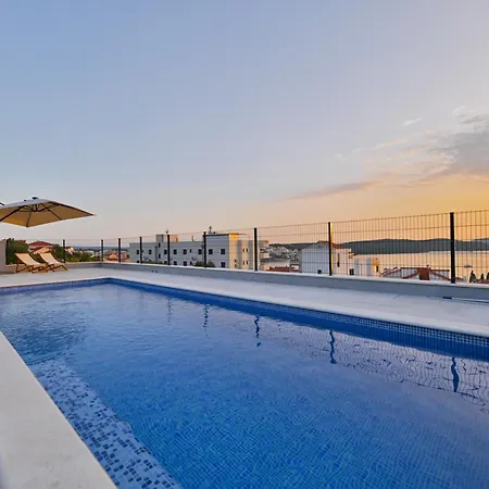 Penthouse Bluesky * Okrug Gornji