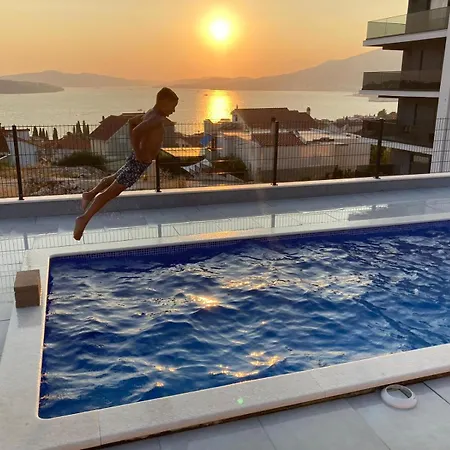 Penthouse Bluesky Okrug Gornji