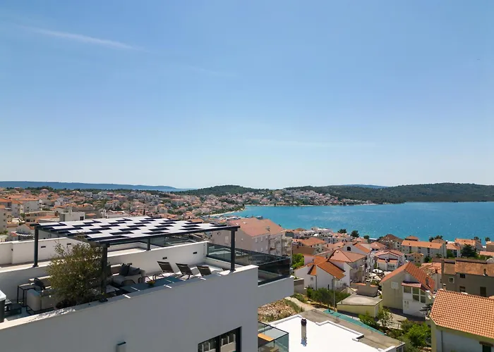 Penthouse Bluesky Διαμέρισμα Okrug Gornji